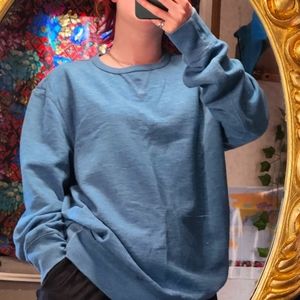 LEVI'S XL SWEATSHIRT